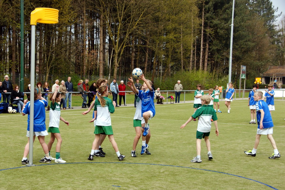 Korfbal D2 14 april-006.JPG